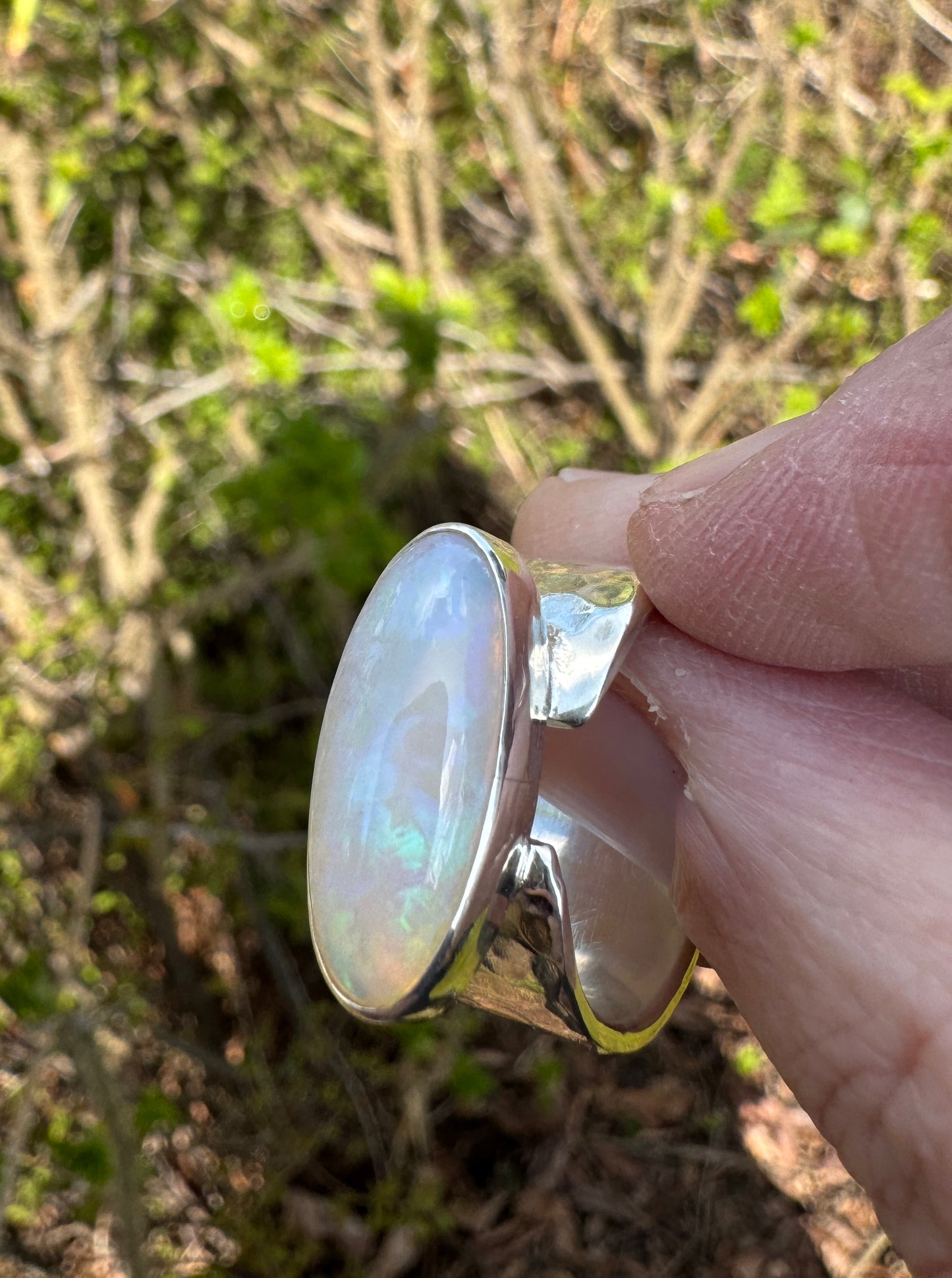 Welo Opal Wide Stone Hammered Wide Band Ring