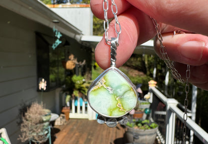 Palomino Pendant